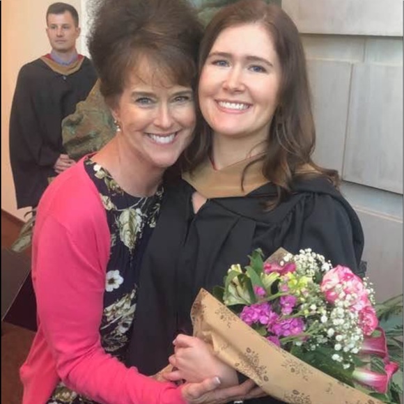 Meet your Posher, Lisa - Picture 6 of 7